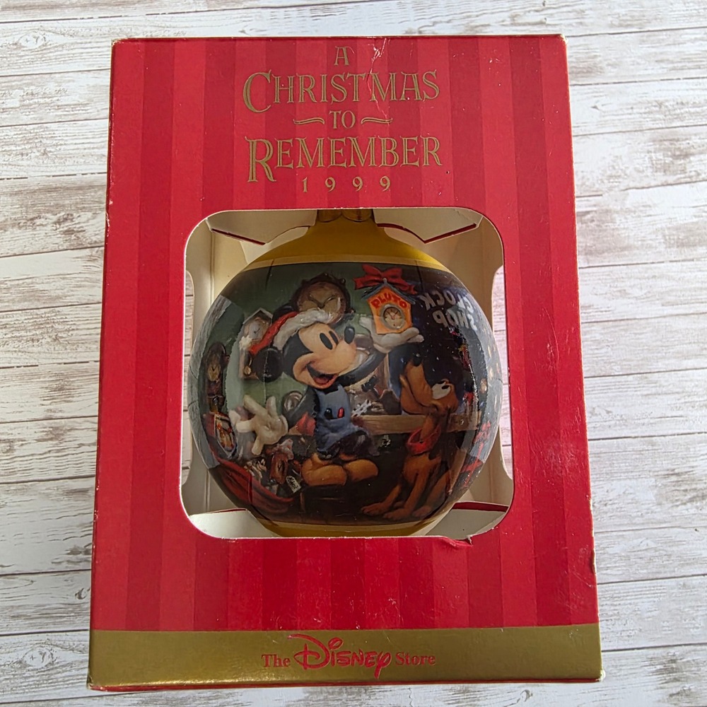 Disney Store 1999 A Christmas to Remember Mickey Mouse Pluto Glass Ornament